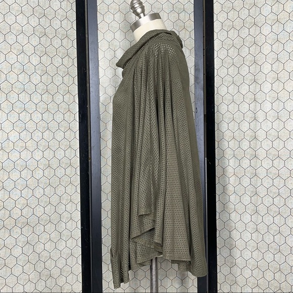 PLANET Lauren G Microfiber Cowl Neck Poncho - Picture 2 of 10